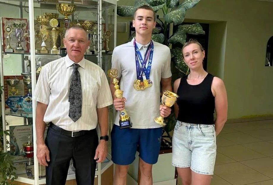 Волна эмоций и рекордов: чемпионат Тверской области по плаванию подарил нам новых звёзд!