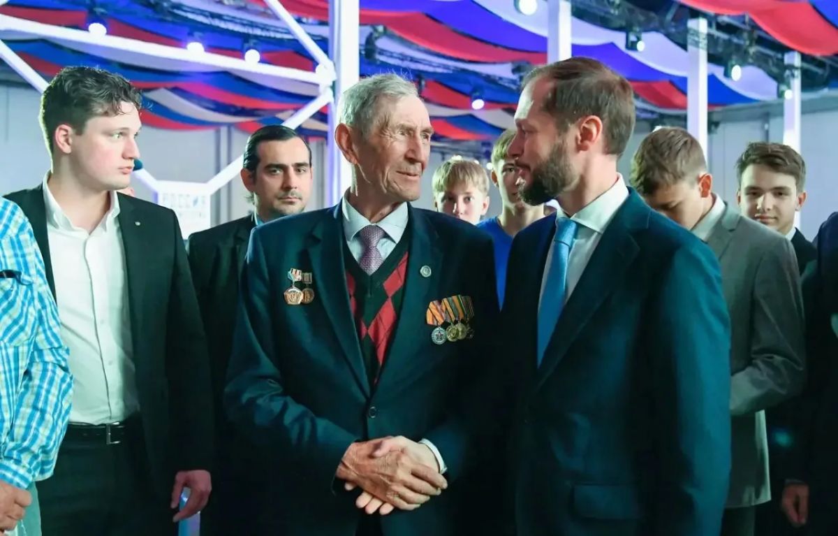 Губернатор Виталий Королев поздравил жителей Тверской области с Международным днем пожилого человека Губернатор Виталий Королев поздравил жителей Тверской области с Международным днем пожилого человека