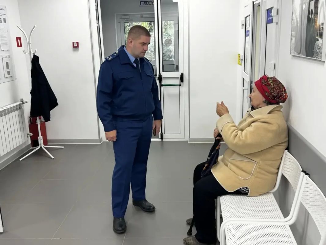 Прокуратура Калининского района осуществляет постоянный надзор за соблюдением законодательства в сфере здравоохранения в ГБУЗ «Калининская ЦРБ» Прокуратура Калининского района осуществляет постоянный надзор за соблюдением законодательства в сфере здравоохранения в ГБУЗ «Калининская ЦРБ»