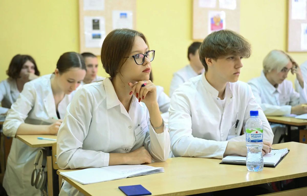 Многодетные семьи Тверской области могут получить компенсацию за обучение двух детей