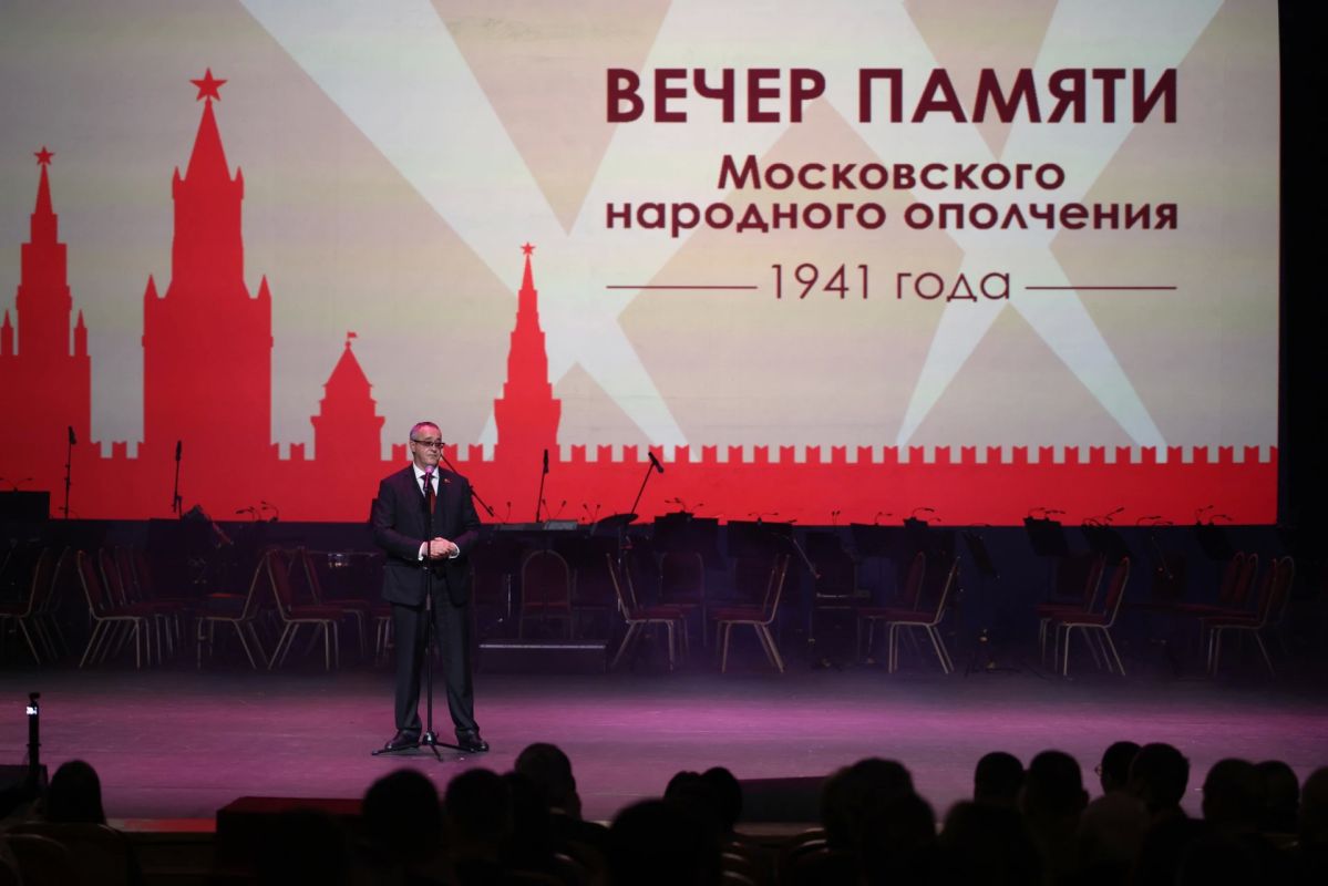 В Центральном академическом театре Российской Армии во второй раз прошел Вечер памяти Московского народного ополчения 1941 года В Центральном академическом театре Российской Армии во второй раз прошел Вечер памяти Московского народного ополчения 1941 года