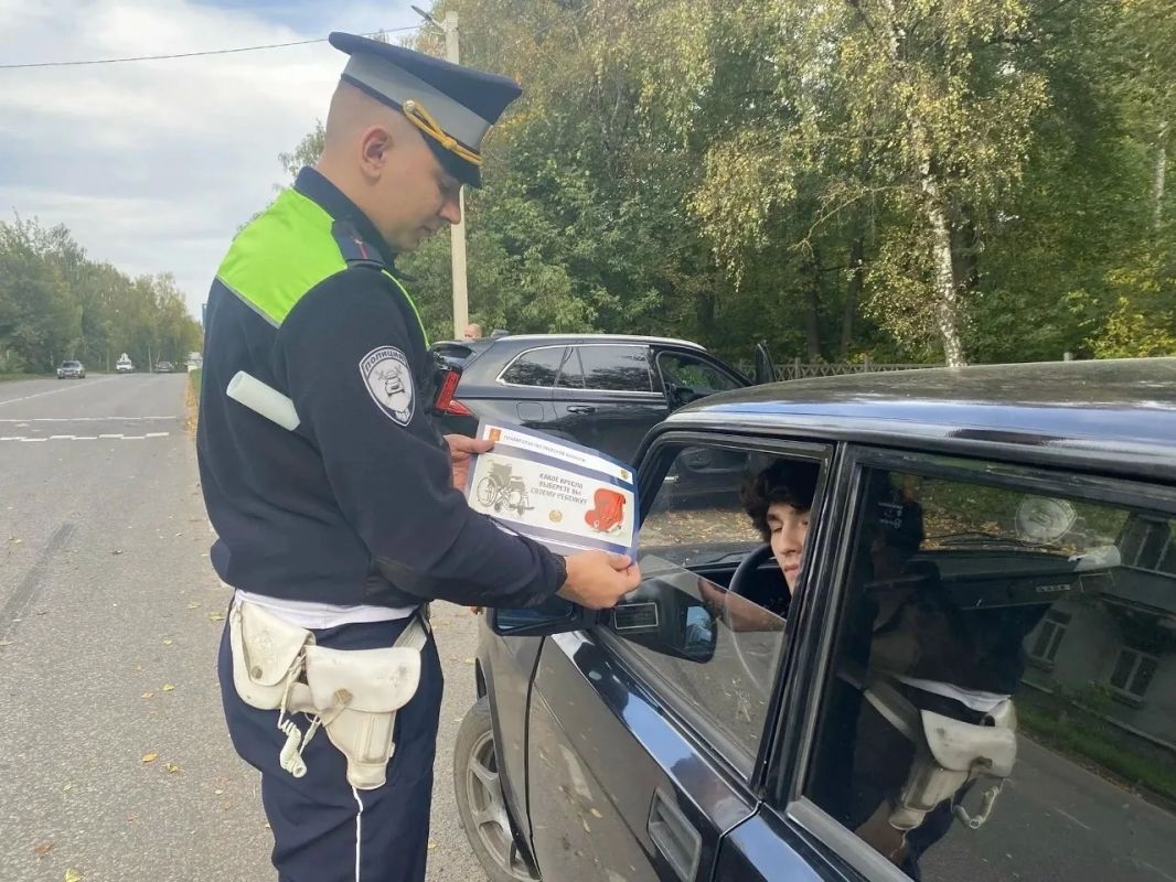 Кимрские автоинспекторы провели профилактический рейд вблизи дошкольных организации Кимрские автоинспекторы провели профилактический рейд вблизи дошкольных организации