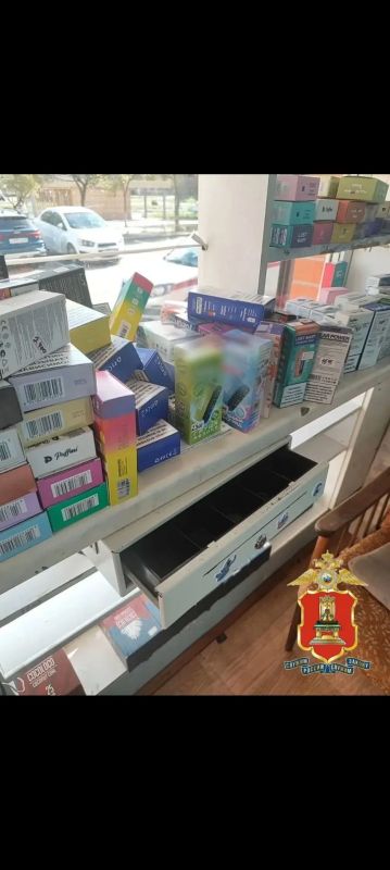 В Удомле предприниматель торговал контрафактными вейпами В Удомле предприниматель торговал контрафактными вейпами