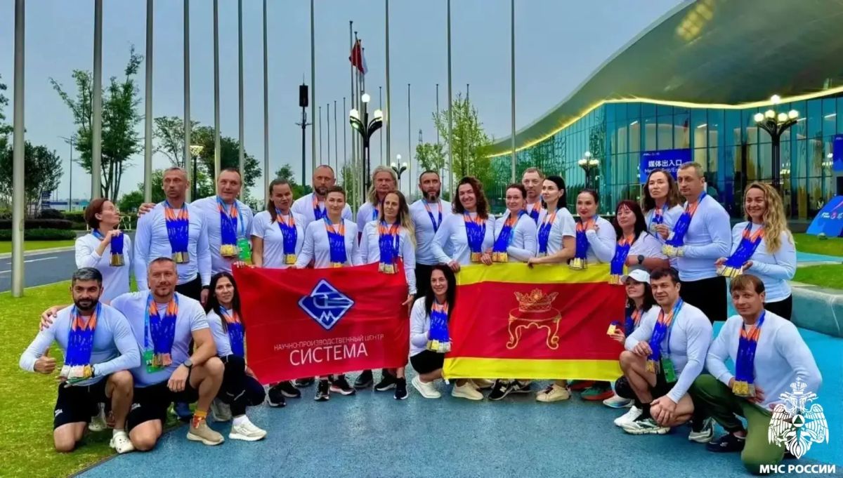 Четырехкратная Чемпионка мира по гребле на лодках «Драконах» на линии спасения Четырехкратная Чемпионка мира по гребле на лодках «Драконах» на линии спасения