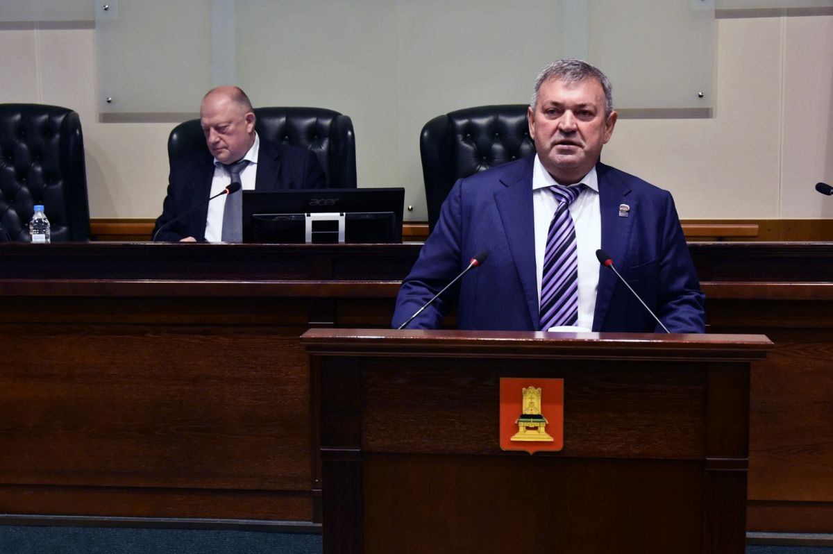 Семь вопросов повестки дня рассмотрено на очередном заседании Законодательного Собрания Тверской области восьмого созыва, которое состоялось 15 октября под председательством Сергея Голубева Семь вопросов повестки дня рассмотрено на очередном заседании Законодательного Собрания Тверской области восьмого созыва, которое состоялось 15 октября под председательством Сергея Голубева
