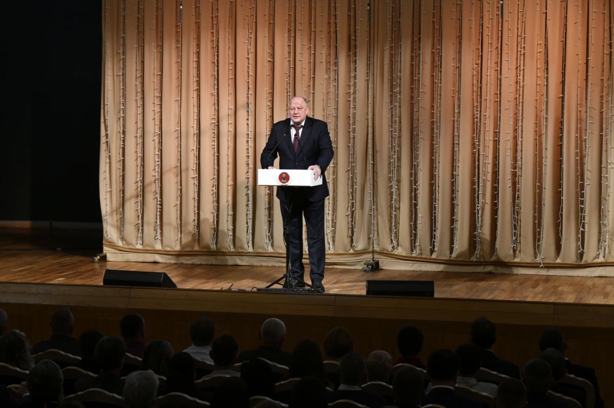 16 октября в Тверской академической областной филармонии в преддверии Дня работников дорожного хозяйства прошла торжественная церемония чествования специалистов отрасли 16 октября в Тверской академической областной филармонии в преддверии Дня работников дорожного хозяйства прошла торжественная церемония чествования специалистов отрасли