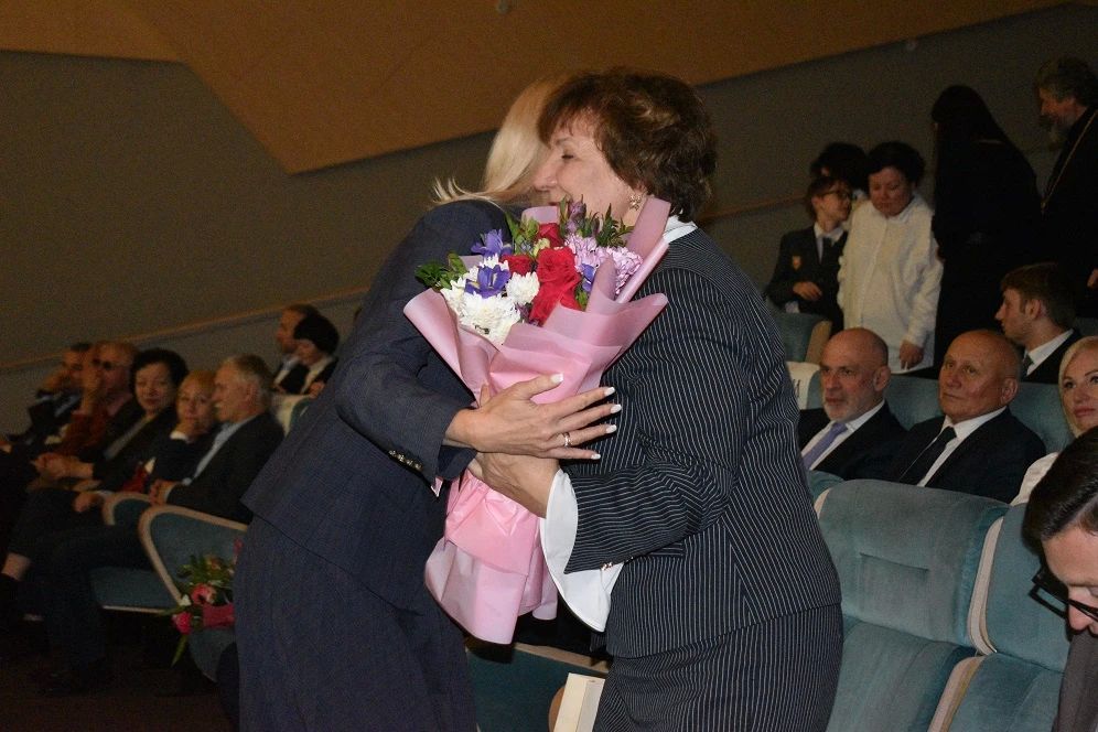 Гимназия №12 города Твери отметила 90-летие Гимназия №12 города Твери отметила 90-летие