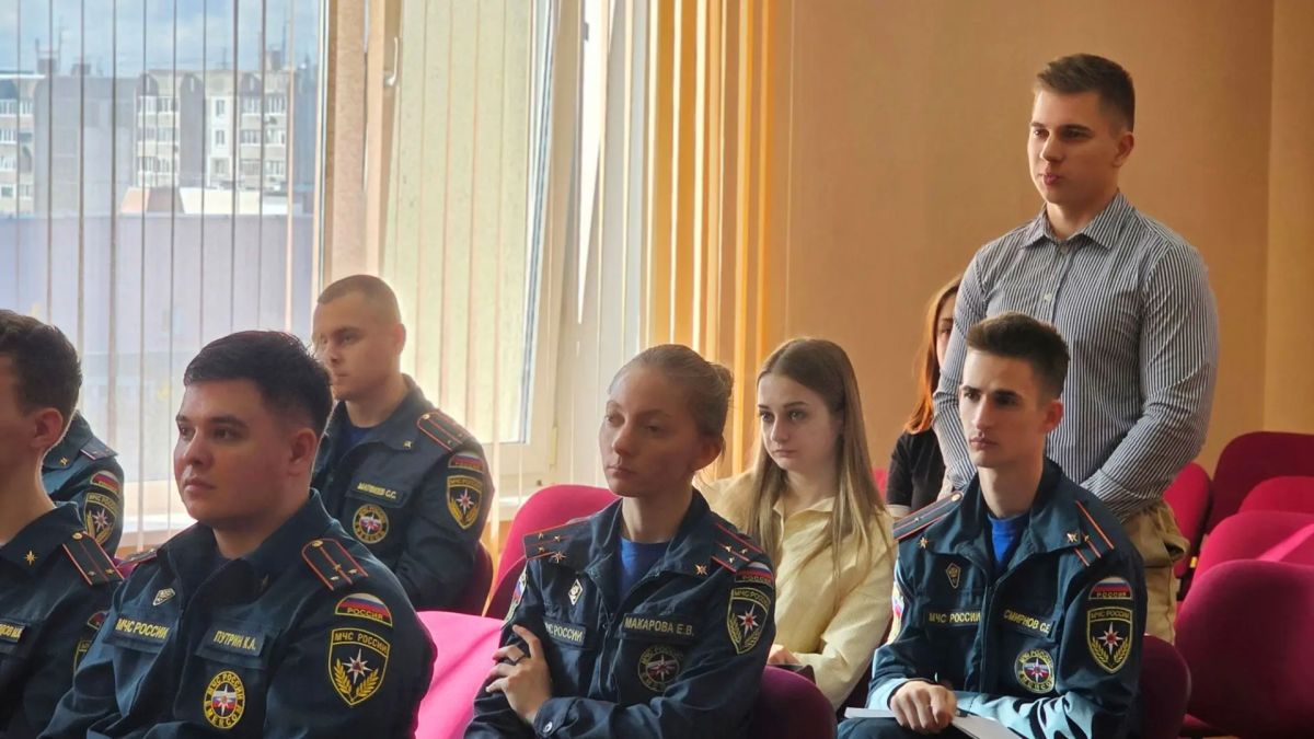 Криминалисты следственного управления Следственного комитета и сотрудники МЧС России провели межведомственный семинар Криминалисты следственного управления Следственного комитета и сотрудники МЧС России провели межведомственный семинар