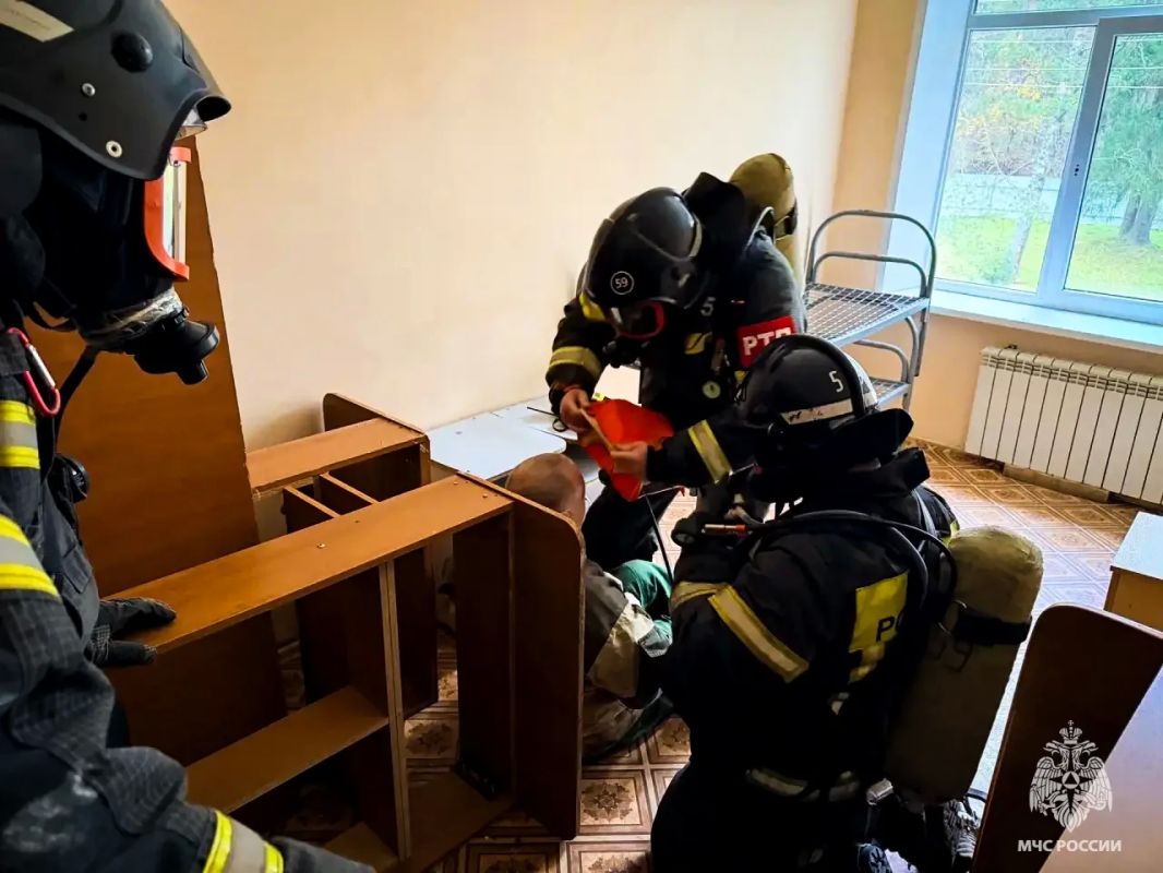 Пожарно-тактические учения прошли в Торжке Пожарно-тактические учения прошли в Торжке