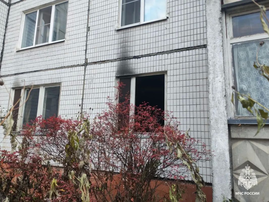 Тверские пожарные спасли 9 человек Тверские пожарные спасли 9 человек