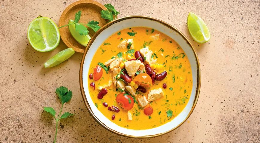 Суп с красной фасолью и куриным филе