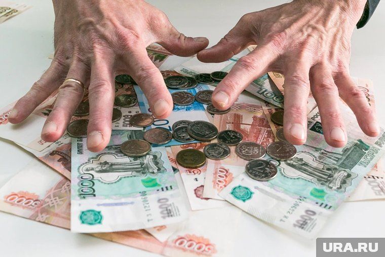 Когда россияне получат пенсии и пособия в октябре 2025 года: все даты и детали
