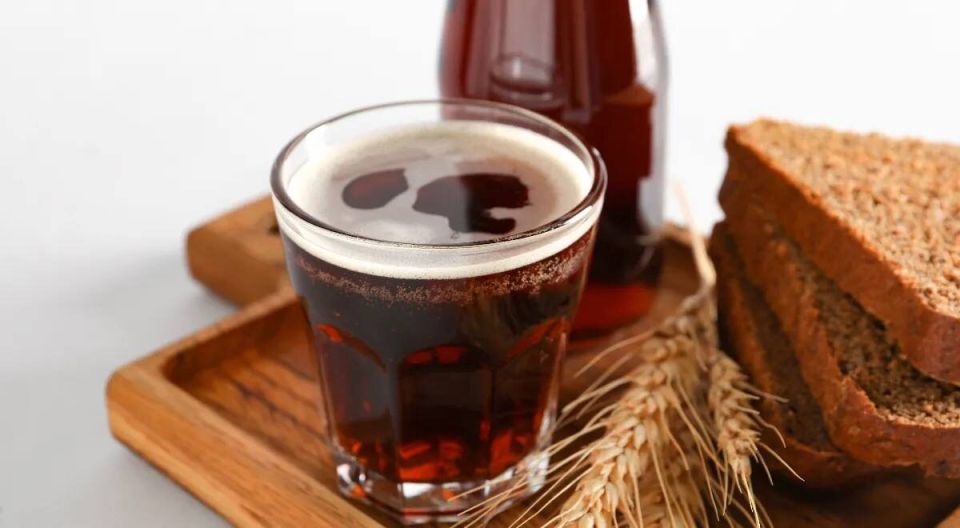 Квас в жару: как выбрать, чтобы не навредить здоровью?