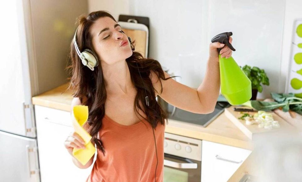 Musical Cleaning: Как избавиться от рутины с помощью музыки