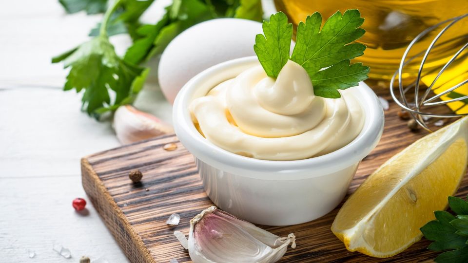 Вот как можно использовать остатки майонеза и сметаны: результат вам придется по вкусу