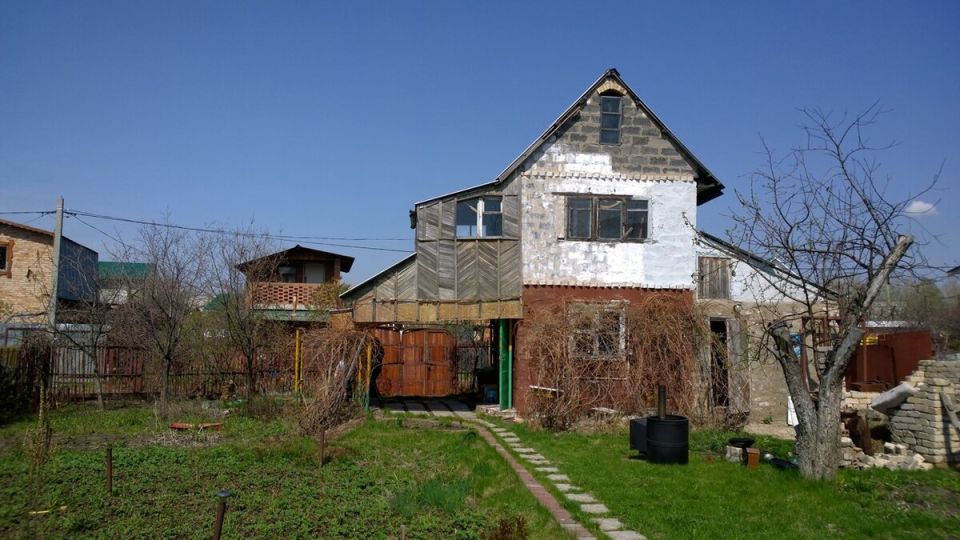 Как дача blossomed: превращение заброшенного участка в рай цветения