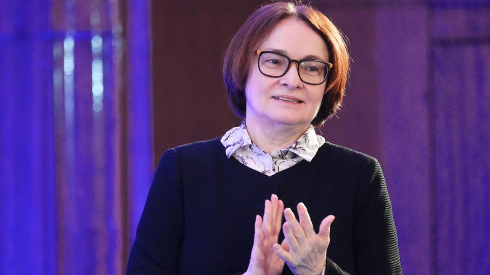 Центробанк примет тихие меры: девальвация вместо заморозки вкладов